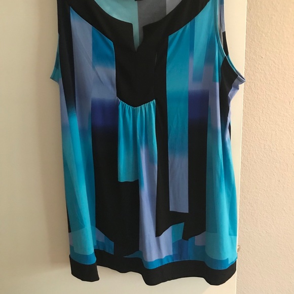Style&Co. Top/Tunic. - Picture 2 of 3